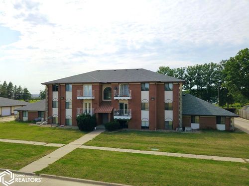 1629 Sunset St, Grinnell, IA, 50112-2600 | Card Image