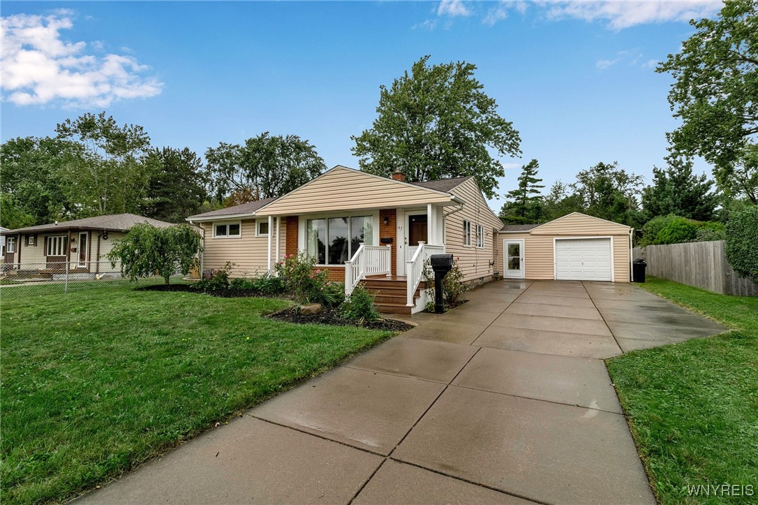 Green Acres Rd, Tonawanda, NY 14150