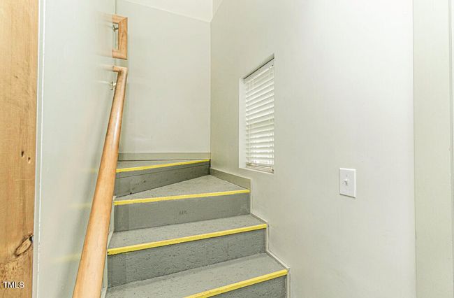 Second stairway up | Image 28