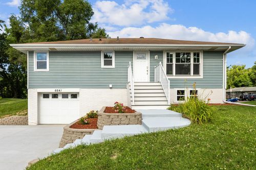 6641 Yucca Ln N, Maple Grove, MN, 55311-3627 | Card Image