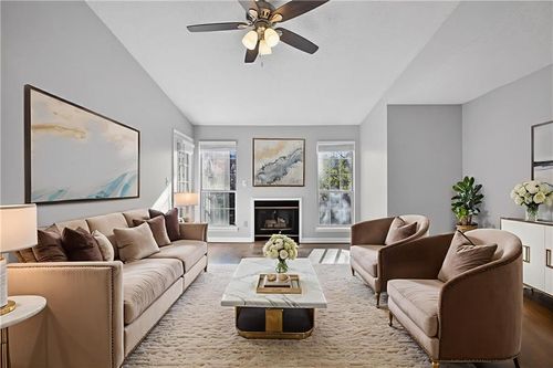 423 Granville Ct, Atlanta, GA, 30328-3439 | Card Image