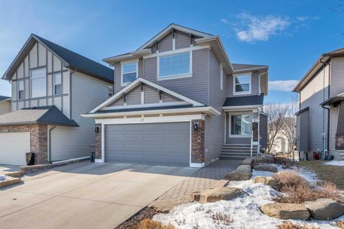 17 Drake Landing Crescent, Okotoks, AB, T1S0C1 | Card Image