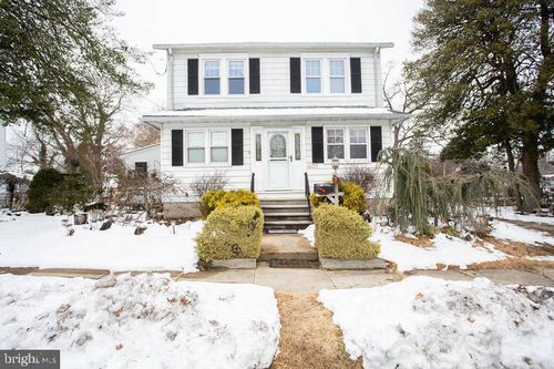 406 Walnut Ave, LAUREL SPRINGS, NJ, 08021-3046 | Card Image