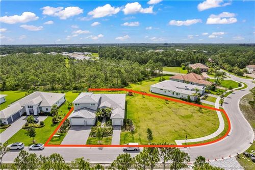 2989 Sw Goldenglow Dr, Palm City, FL, 34990-8637 | Card Image