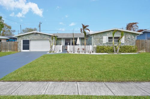250 Viscount Ave, Merritt Island, FL, 32953-4643 | Card Image
