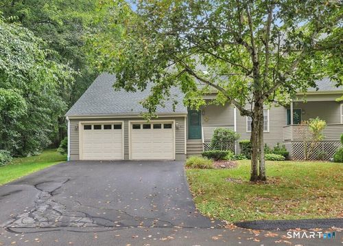 41-41 Eaton Woods Rd, Hamden, CT, 06518-1528 | Card Image