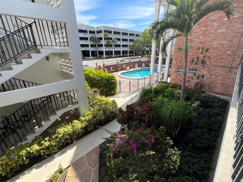 apt-208-2424 Ne 9th St, Fort Lauderdale, FL, 33304-3548 | Card Image