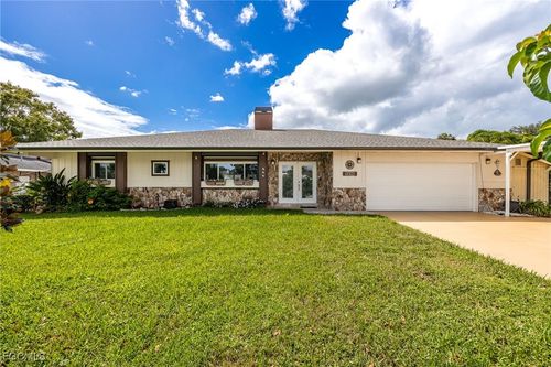 7230 Reymoor Dr, North Fort Myers, FL, 33917-3233 | Card Image