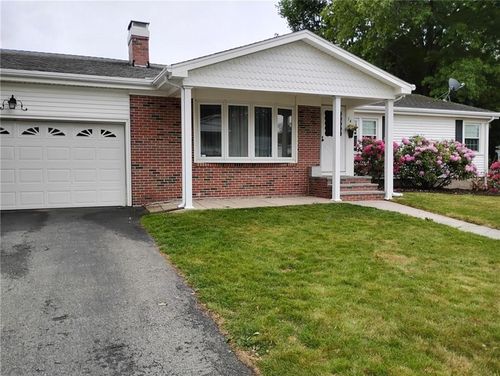 14 Elmhurst Dr, Greenville, RI, 02828-2612 | Card Image