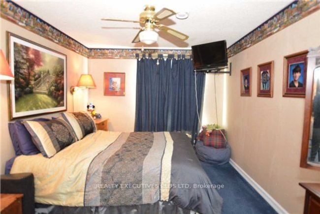 1 Homer Sq, House other with 3 bedrooms, 2 bathrooms and 3 parking in Brampton ON | Image 12