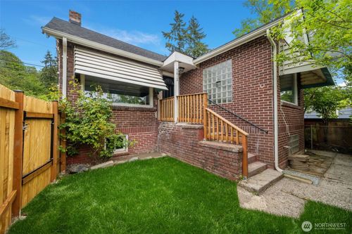 5612 Delridge Way Sw, Seattle, WA, 98106-1444 | Card Image