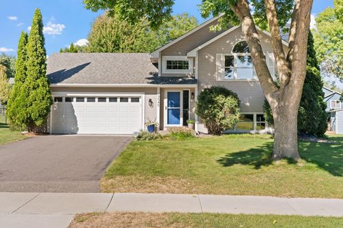 9545 Hillside Dr, Champlin, MN, 55316-2617 | Card Image