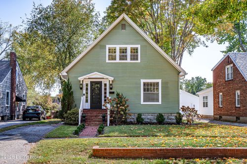 3800 Napanee Rd, Louisville, KY, 40207-1913 | Card Image