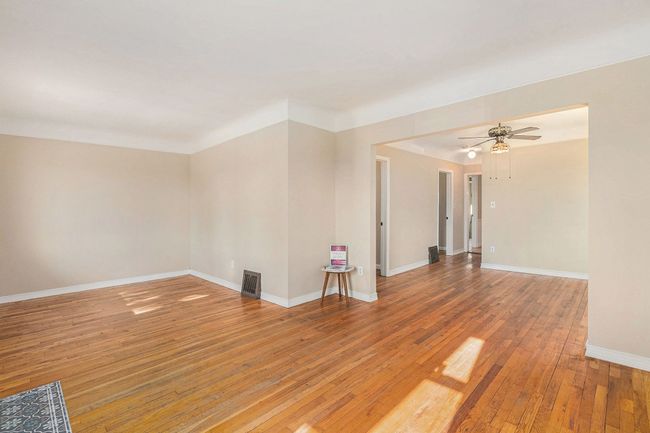 23128 Carlisle Ave, House other with 2 bedrooms, 1 bathrooms and null parking in Hazel Park MI | Image 6