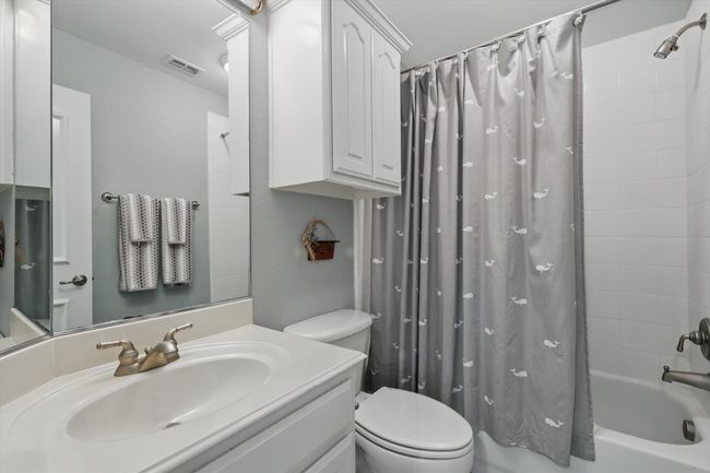 112 W Carruth Ln, House other with 4 bedrooms, 4 bathrooms and null parking in Double Oak TX | Image 24