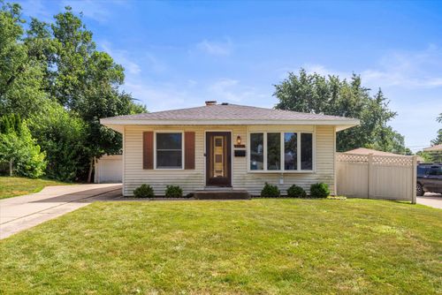 1899 Redwood Ave, Hanover Park, IL, 60133-3534 | Card Image