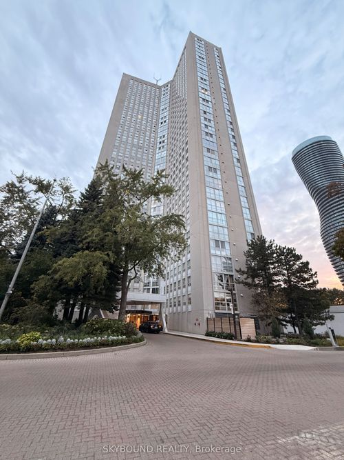 3106-3650 Kaneff Cres, Mississauga, ON, L5A4A1 | Card Image