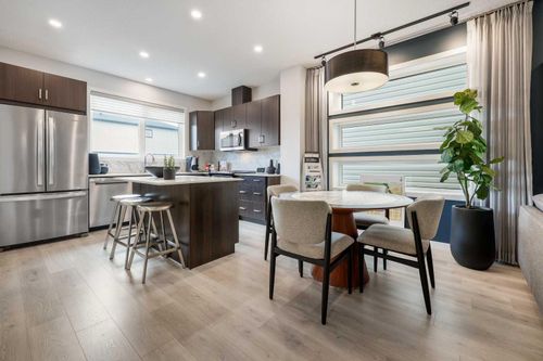 16 Amblefield Terr Nw, Calgary, AB, T3P | Card Image