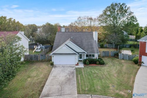 111 Lonesome Ct, Madison, AL, 35758-7345 | Card Image