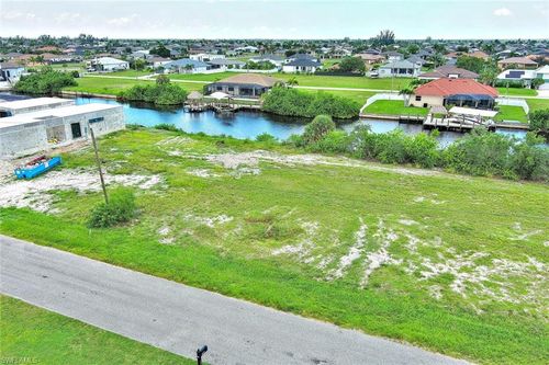 1025 Nw 35th Pl, Cape Coral, FL, 33993-9421 | Card Image