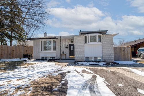 871 Westdale Ave, Peterborough, ON, K9H6C5 | Card Image