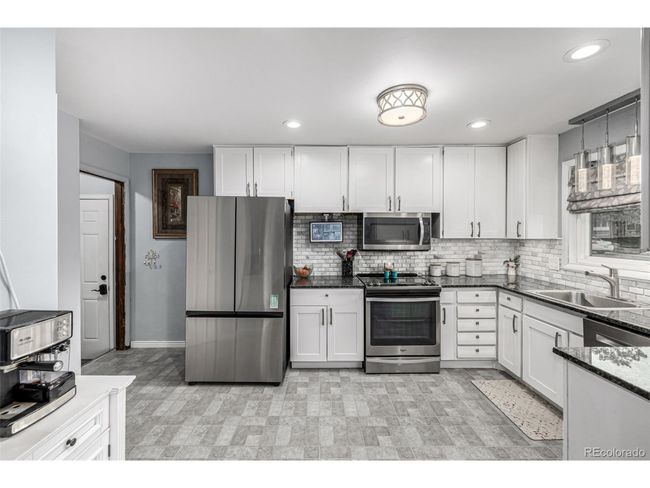 10478 Ogden St, House other with 5 bedrooms, 2 bathrooms and null parking in Northglenn CO | Image 8