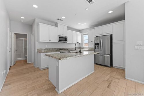 305 Paseo Gusto, Palm Desert, CA, 92211-5721 | Card Image