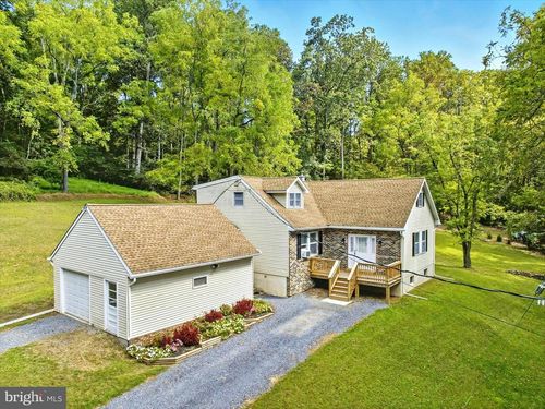 58 Orchard Rd, FLEETWOOD, PA, 19522-9762 | Card Image