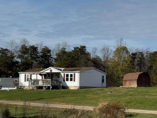18728 Griffith Rd, Logan, OH, 43138-9745 | Card Image