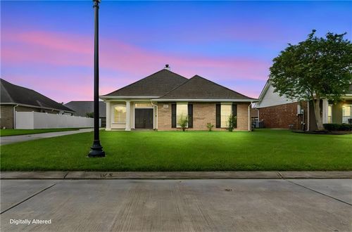 114 Portrush Dr, La Place, LA, 70068-1734 | Card Image