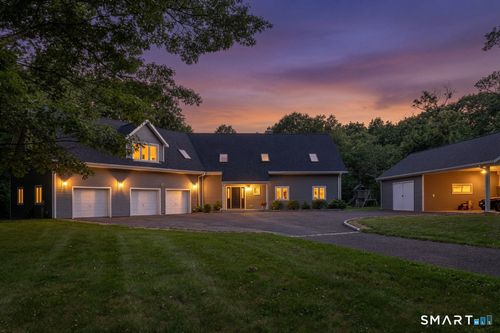 28 Drewbarrie Ln, Easton, CT, 06612-1727 | Card Image