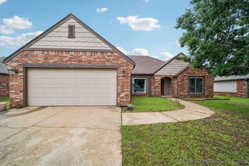 109 133rd Pl, Skiatook, OK, 74070-3520 | Card Image