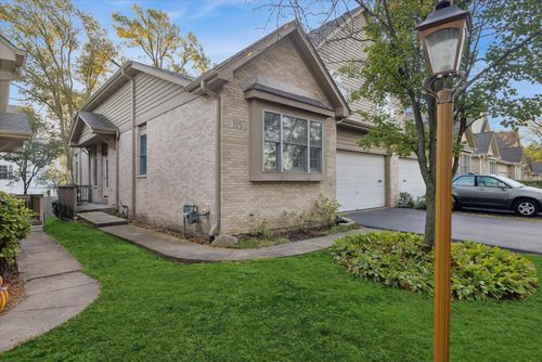 315 Regal Ct, Clarendon Hills, IL, 60514-1569 | Card Image