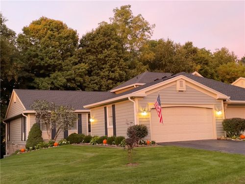46 Creek Rdg, Pittsford, NY, 14534-4404 | Card Image