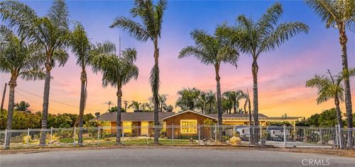 19345 Warren Rd, Riverside, CA, 92508-9604 | Card Image