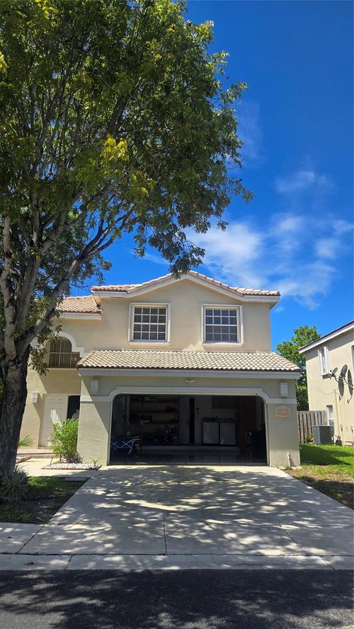 1512 Sw 106th Ave, Pembroke Pines, FL, 33025-4785 | Card Image