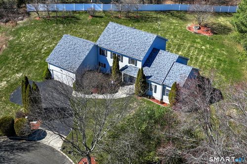 35 Century Ln, Milford, CT, 06461-9134 | Card Image