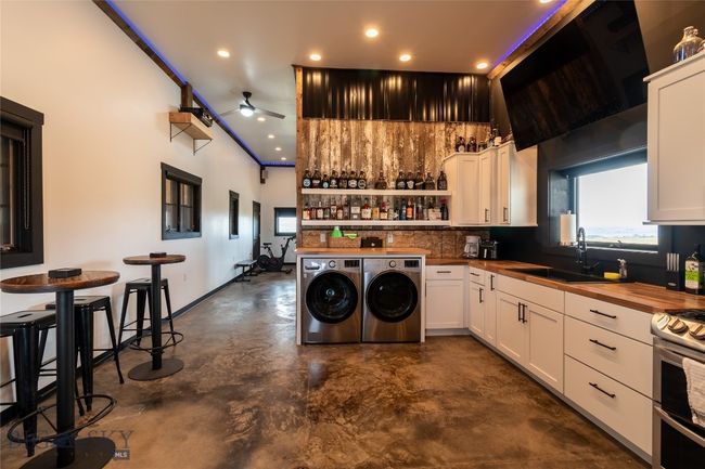 21 Jim Parrent Ln, House other with 3 bedrooms, 2 bathrooms and null parking in Big Timber MT | Image 14