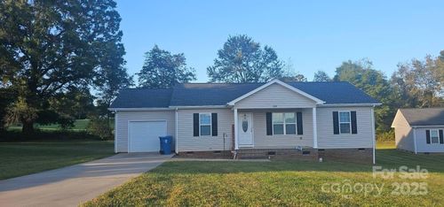 269 Green Meadows Dr, Taylorsville, NC, 28681-2548 | Card Image