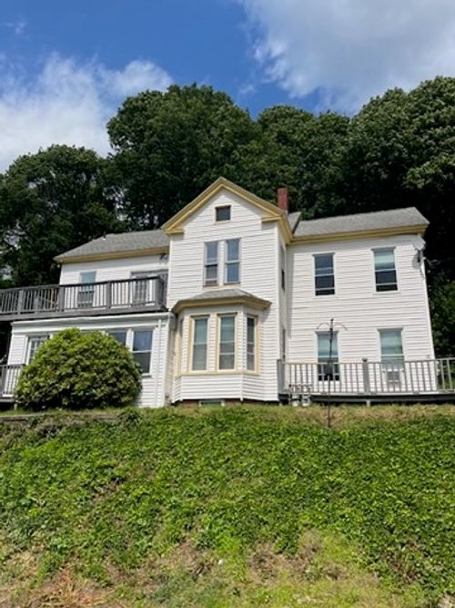 15 Atlantic Ave, Amesbury, MA, 01913-3427 | Card Image