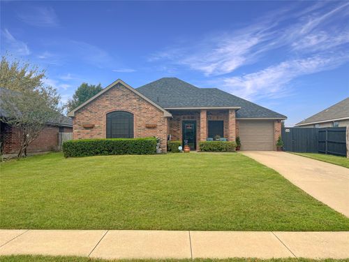 615 Jordan Ln, Waxahachie, TX, 75165-4482 | Card Image