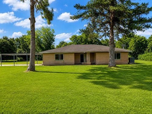 702 E Dallas St, Fresno, TX, 77545-9447 | Card Image