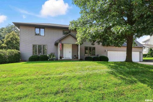 40 White Pine Rd, Geneseo, IL, 61254-9561 | Card Image