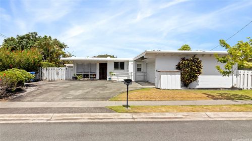 1392 Kahili St, Kailua, HI, 96734-4062 | Card Image