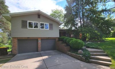 4015 Mar Moor Drive, Home with 3 bedrooms, 3 bathrooms and null parking in Delta Twp MI | Image 2