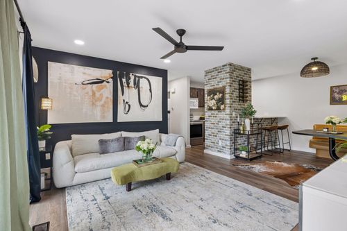 d-2478 Cobble Hill Alcove, Woodbury, MN, 55125-3909 | Card Image