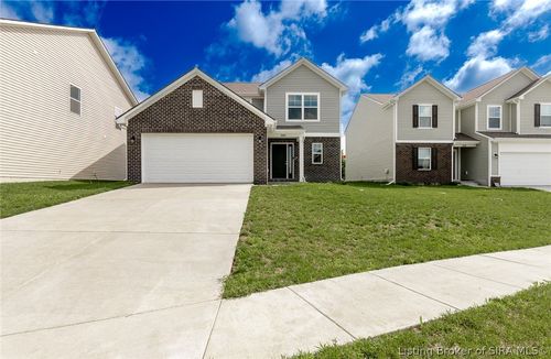 8004 Schrieber Rd, Floyds Knobs, IN, 47119-9402 | Card Image