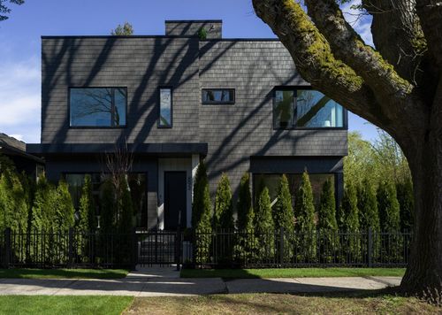 893 E 21st Ave, Vancouver, BC, V5V1S3 | Card Image