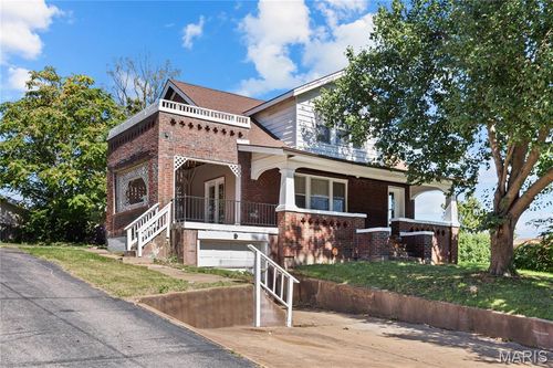 215 Carson Rd, Saint Louis, MO, 63135-2313 | Card Image