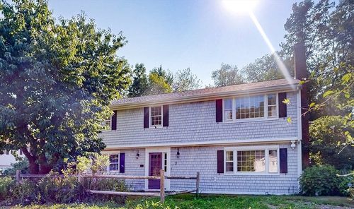 3 Spring Valley Rd, Medfield, MA, 02052-1026 | Card Image